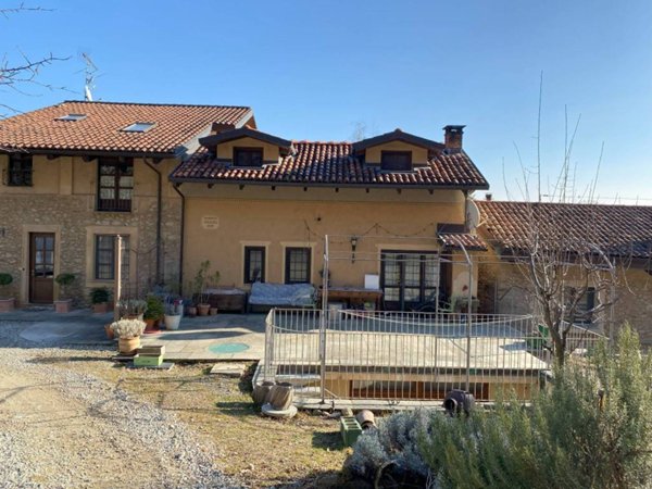 casa indipendente in vendita ad Avigliana