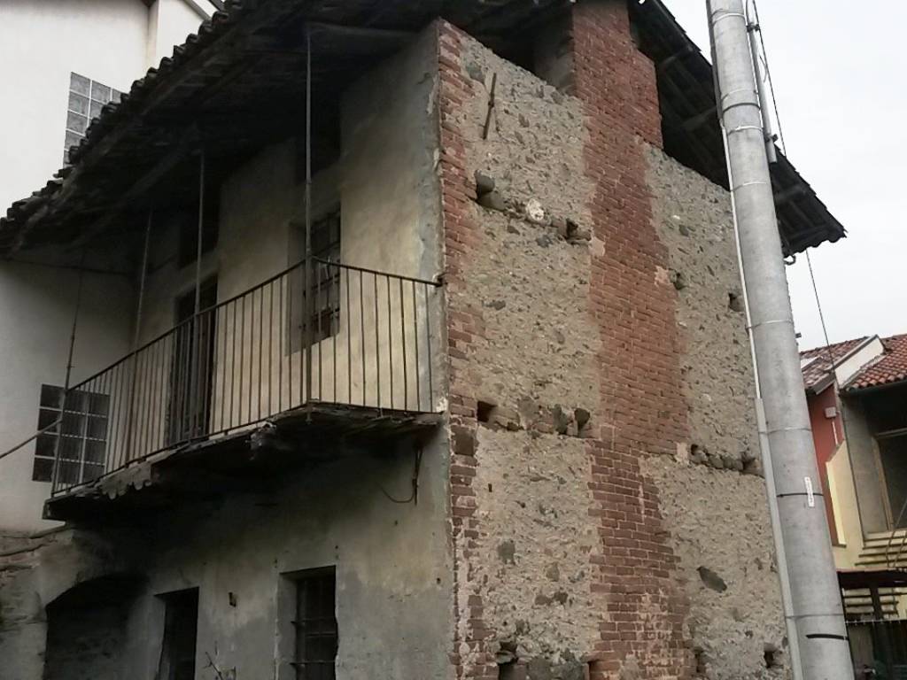 casa indipendente in vendita ad Avigliana