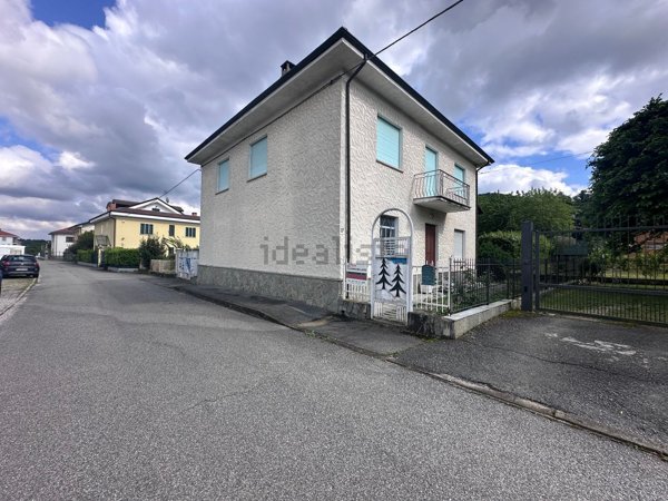 casa indipendente in vendita ad Avigliana