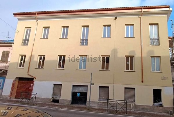 locale commerciale in vendita ad Avigliana