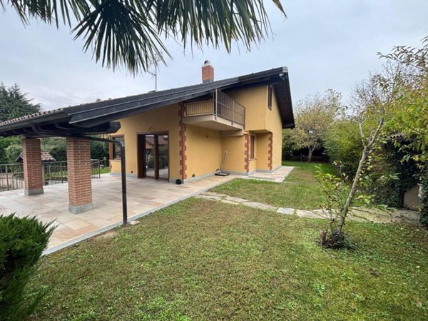 casa indipendente in vendita ad Avigliana