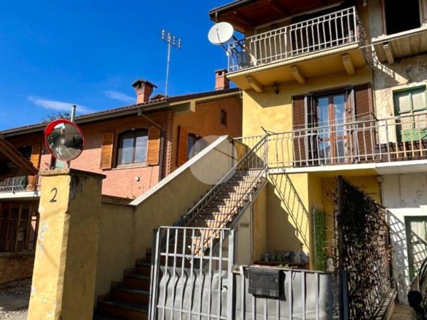 casa indipendente in vendita ad Avigliana