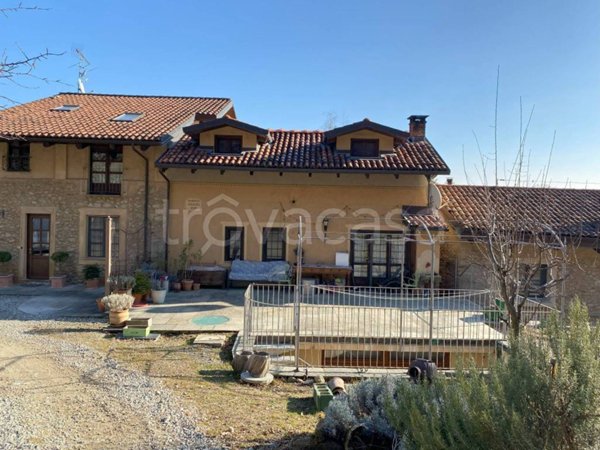 casa indipendente in vendita ad Avigliana