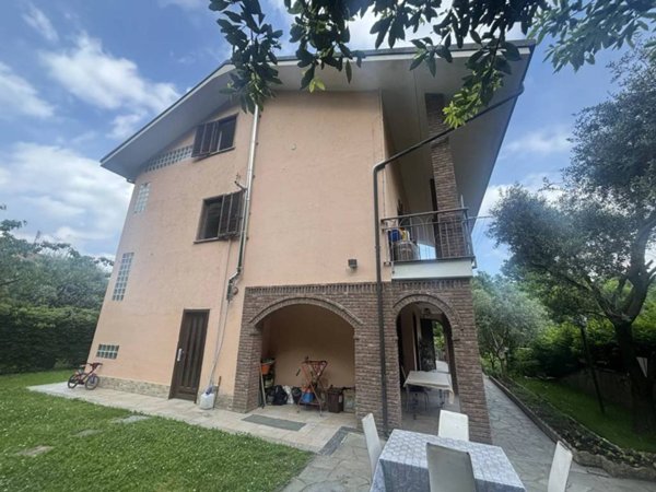 casa indipendente in vendita ad Avigliana