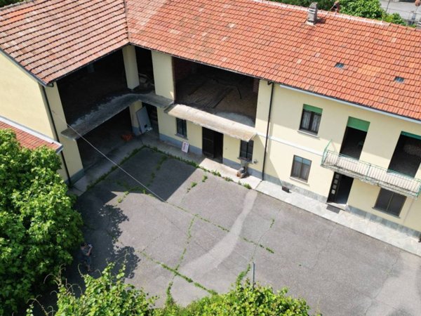 casa indipendente in vendita ad Avigliana