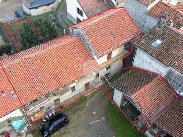casa indipendente in vendita ad Avigliana in zona Bertassi
