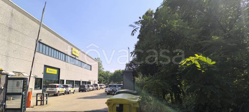 locale commerciale in vendita ad Avigliana