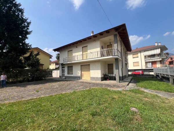 casa indipendente in vendita ad Avigliana