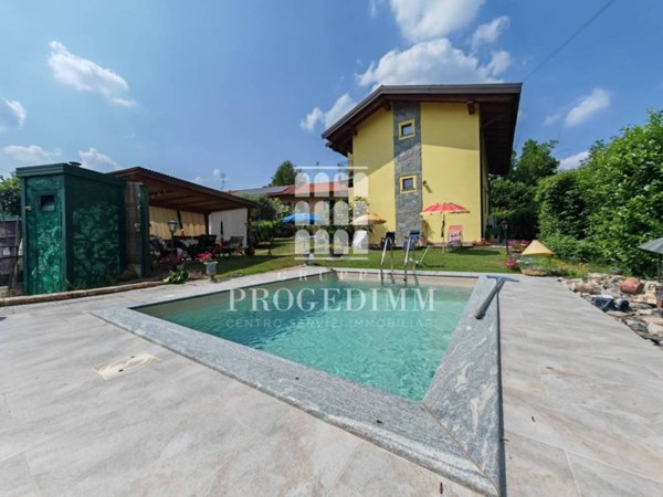 casa indipendente in vendita ad Avigliana