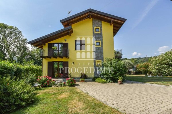 casa indipendente in vendita ad Avigliana