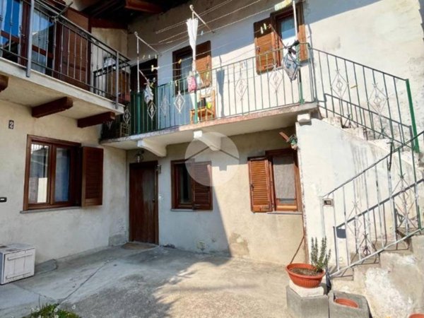 casa indipendente in vendita ad Avigliana