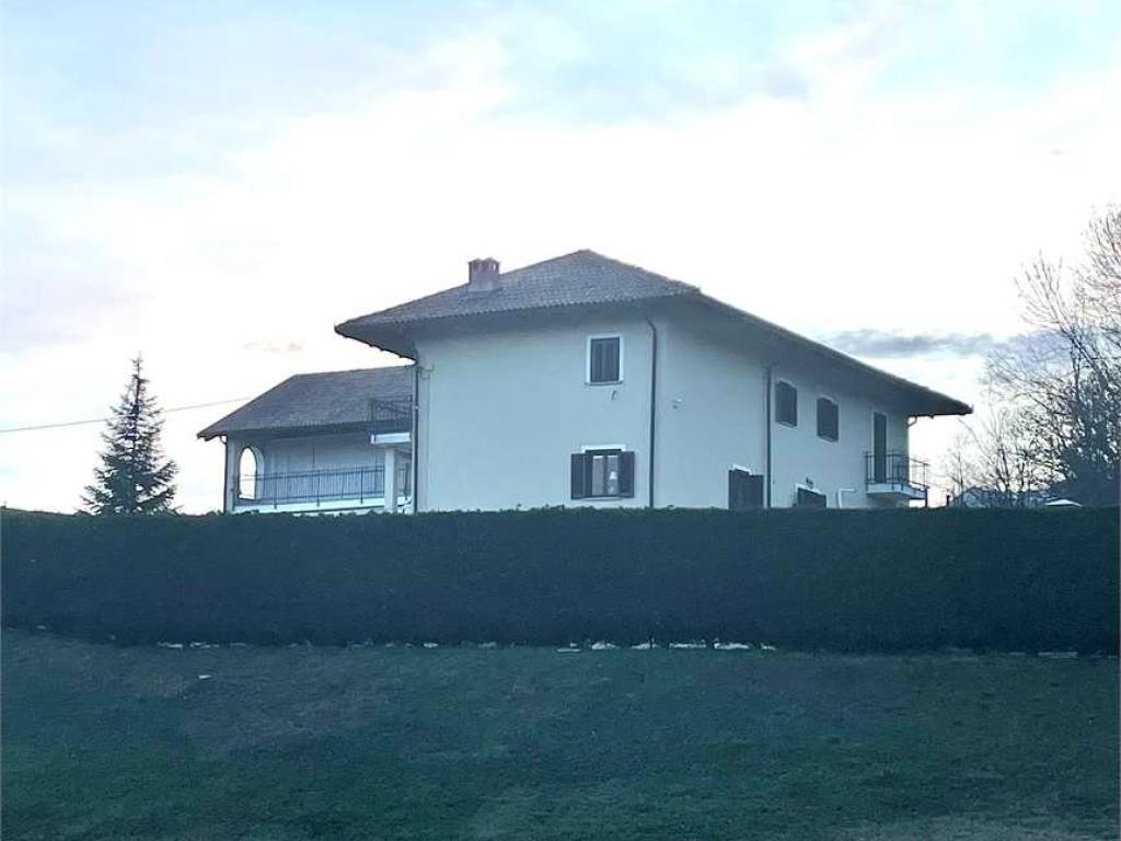 casa indipendente in vendita ad Avigliana