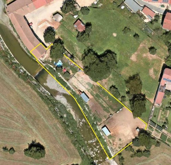 casa semindipendente in vendita ad Avigliana in zona Drubiaglio