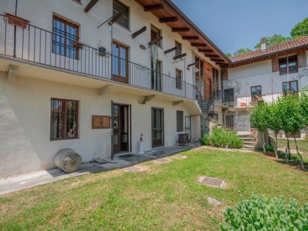 casa indipendente in vendita ad Avigliana