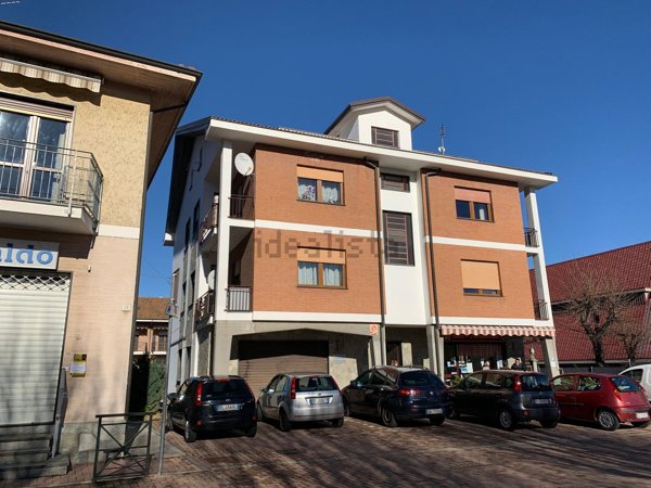 locale commerciale in vendita ad Avigliana