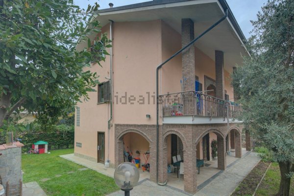 casa indipendente in vendita ad Avigliana