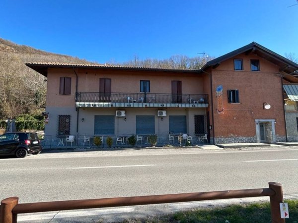 negozio in vendita ad Avigliana