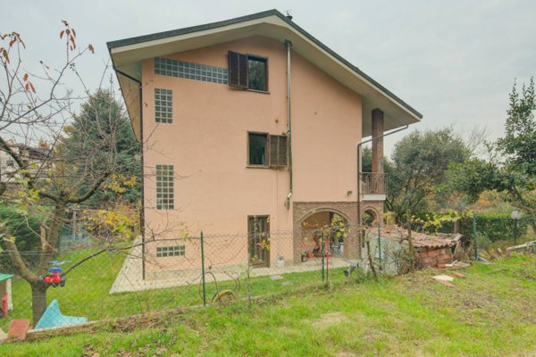 casa indipendente in vendita ad Avigliana