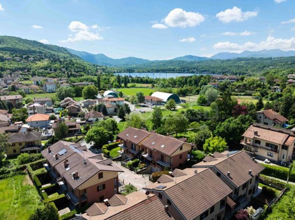 casa indipendente in vendita ad Avigliana