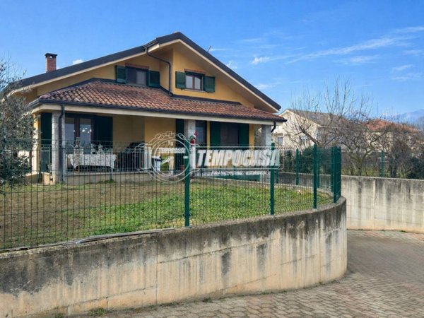 casa indipendente in vendita ad Avigliana