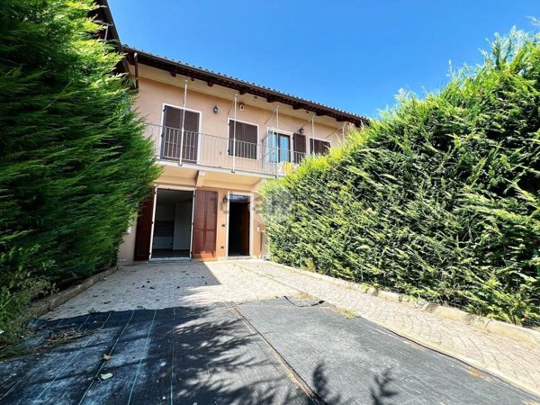 casa indipendente in vendita ad Avigliana