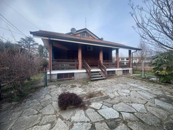 casa indipendente in vendita ad Avigliana