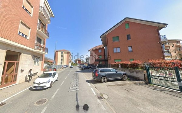 locale commerciale in vendita ad Avigliana