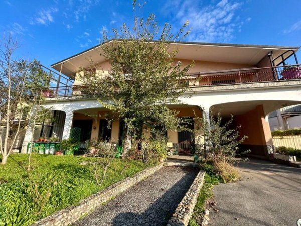 casa indipendente in vendita ad Avigliana