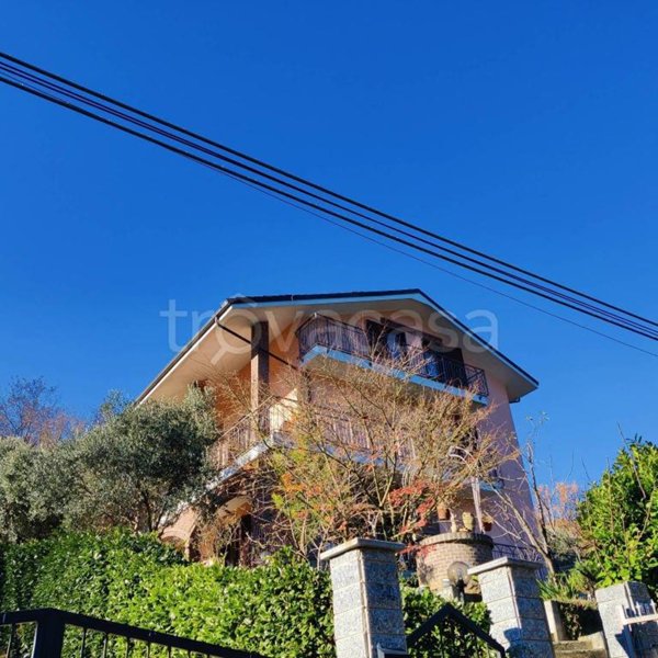 casa indipendente in vendita ad Avigliana