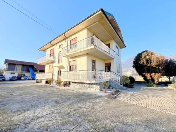 casa indipendente in vendita ad Avigliana