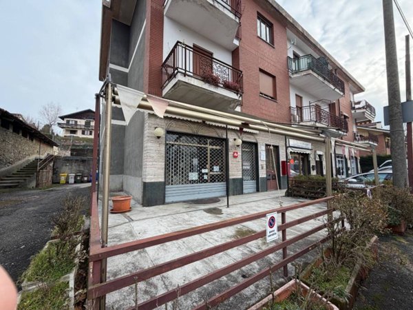 negozio in vendita ad Avigliana