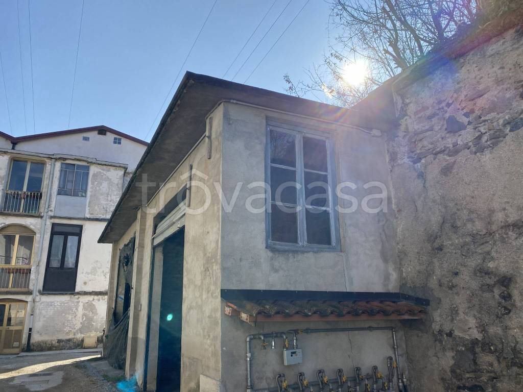 locale di sgombero in vendita ad Avigliana