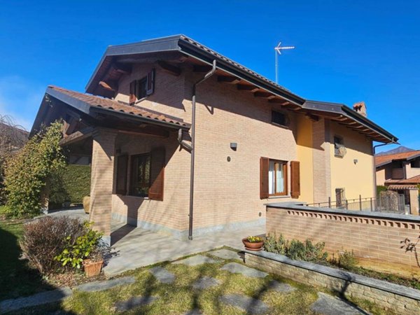 casa indipendente in vendita ad Avigliana