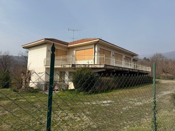 casa indipendente in vendita ad Avigliana