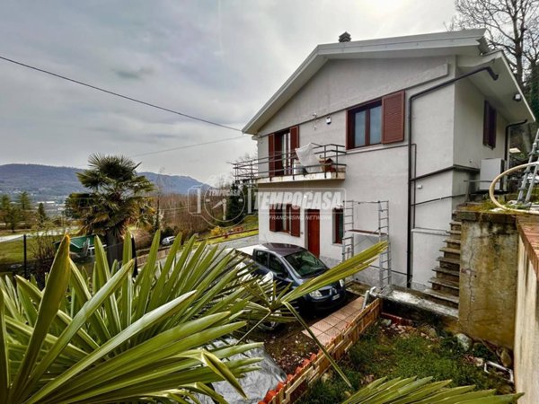 casa indipendente in vendita ad Avigliana