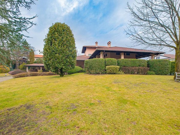 casa indipendente in vendita ad Avigliana