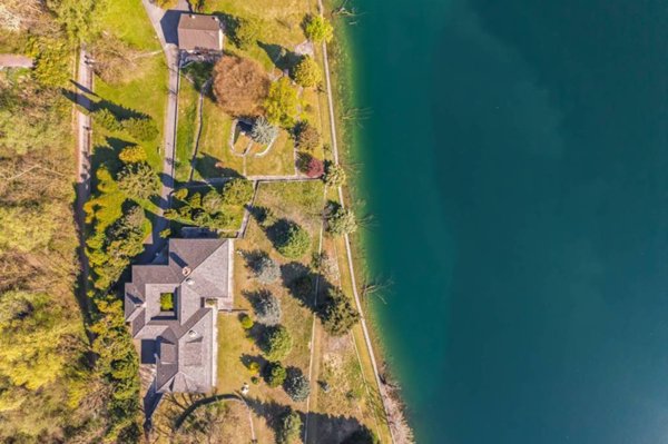 villa in vendita ad Avigliana