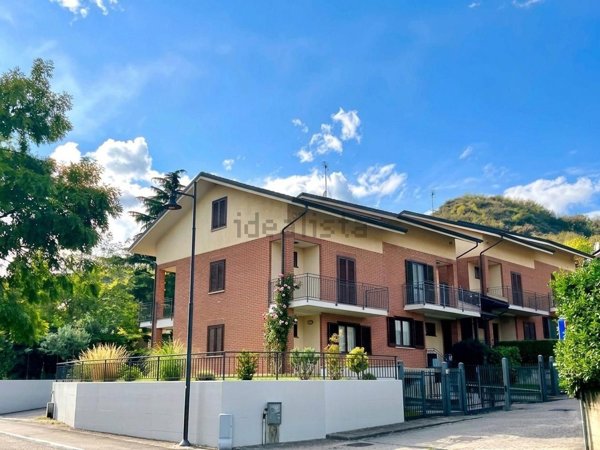 casa indipendente in vendita ad Avigliana