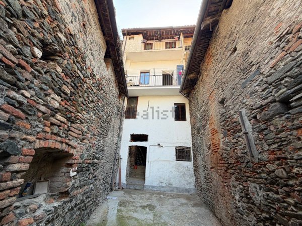 casa indipendente in vendita ad Avigliana