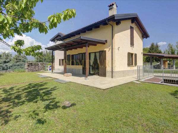 casa indipendente in vendita ad Avigliana