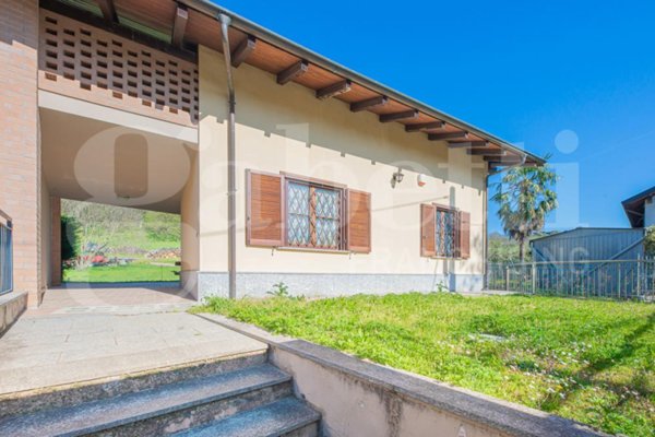 casa indipendente in vendita ad Avigliana