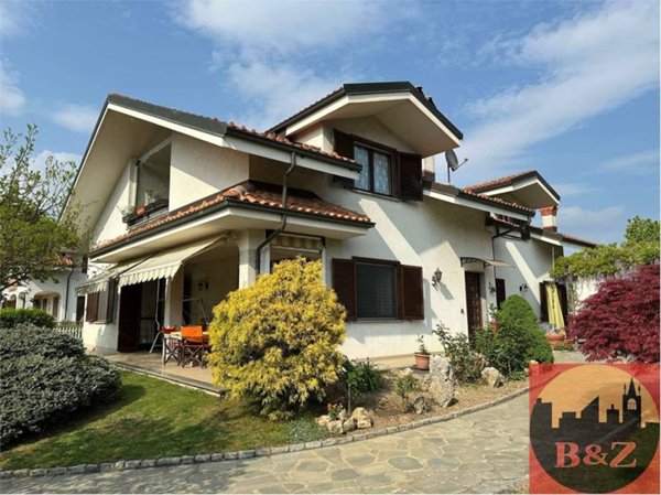 casa indipendente in vendita ad Avigliana