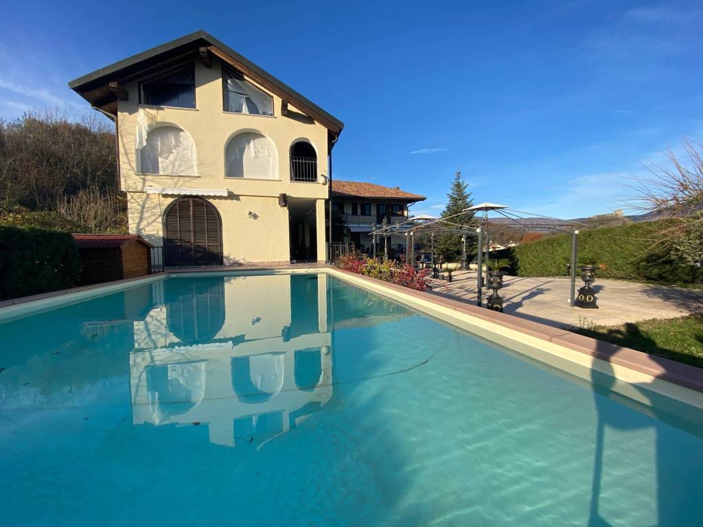 casa indipendente in vendita ad Avigliana