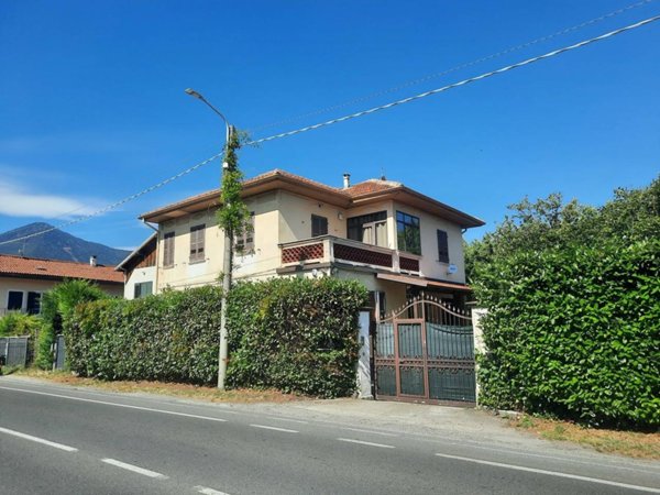 casa indipendente in vendita ad Avigliana