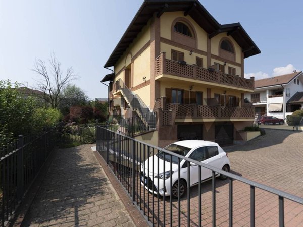 appartamento in vendita ad Avigliana in zona Grangia