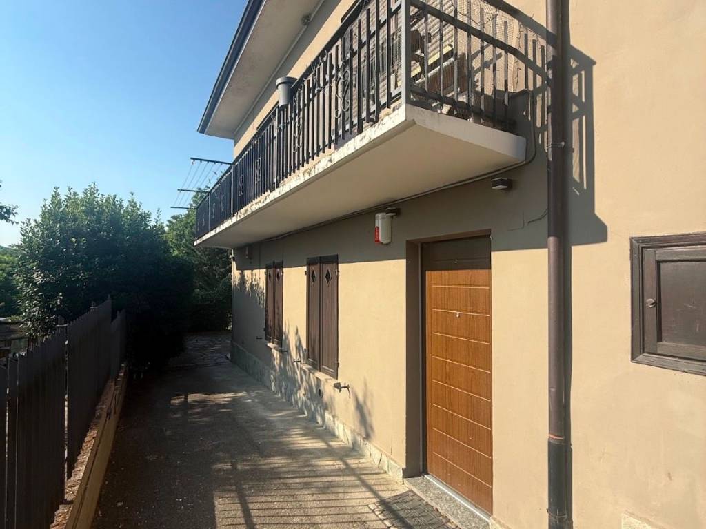 casa indipendente in vendita ad Avigliana