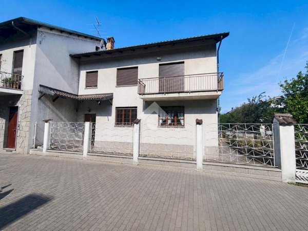 casa indipendente in vendita ad Avigliana