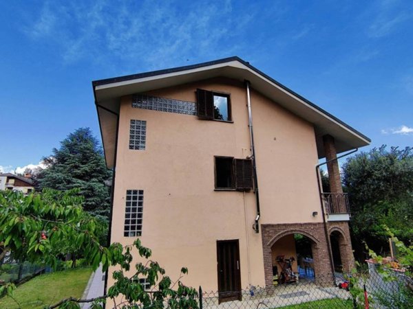 casa indipendente in vendita ad Avigliana