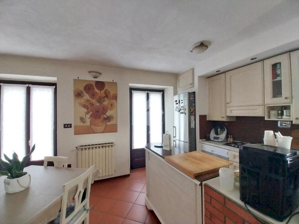 casa indipendente in vendita ad Avigliana
