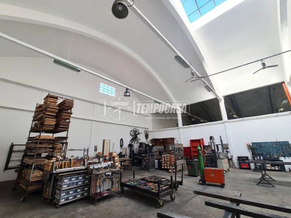 locale di sgombero in vendita ad Avigliana